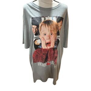 Home Alone Movie Graphic Tee‎ Men’s XL in Very GoodPre-Loved Condition